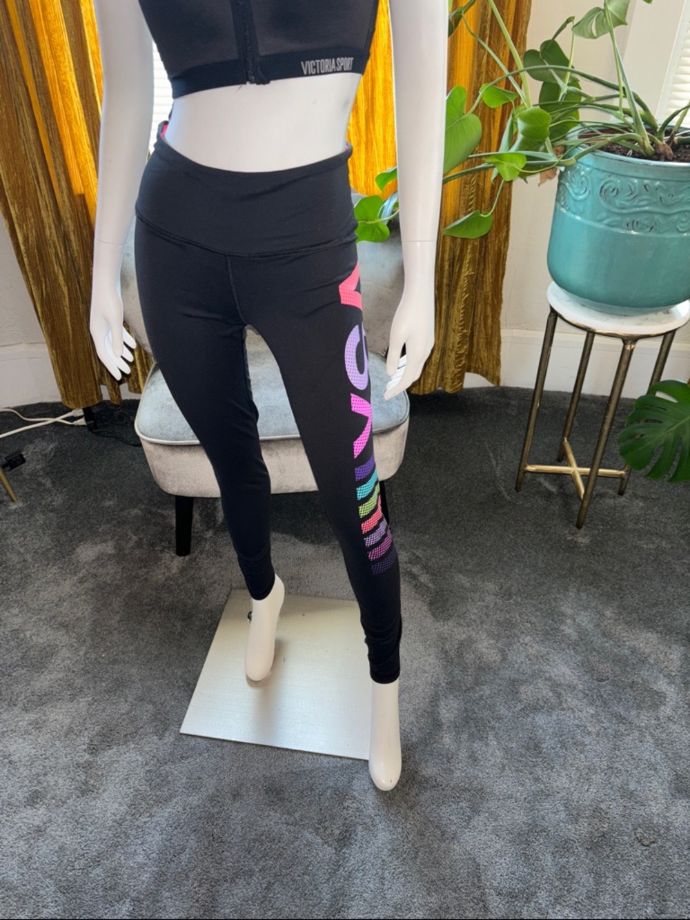 Victoria's Secret Hot Pink VSX Sport Interior Lining